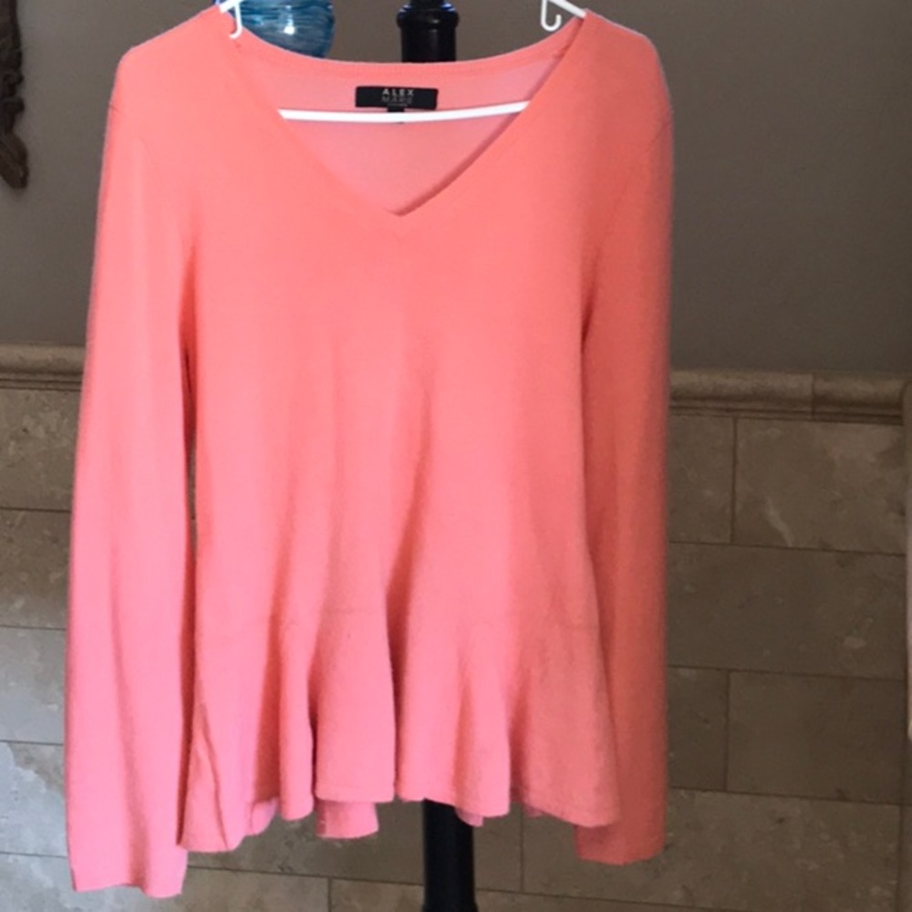 Alex Marie Cashmere v-neck with scalloped detail